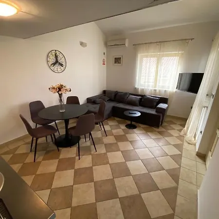 Apartments Andela Petrcane Exterior photo