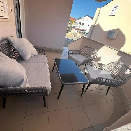 Apartments Andela Petrcane Exterior photo