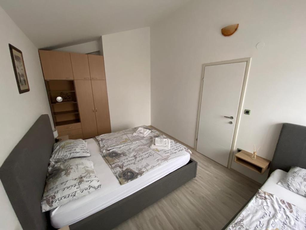 Apartment Andela